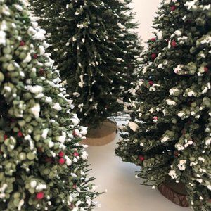 Bottlebrush Holiday Trees